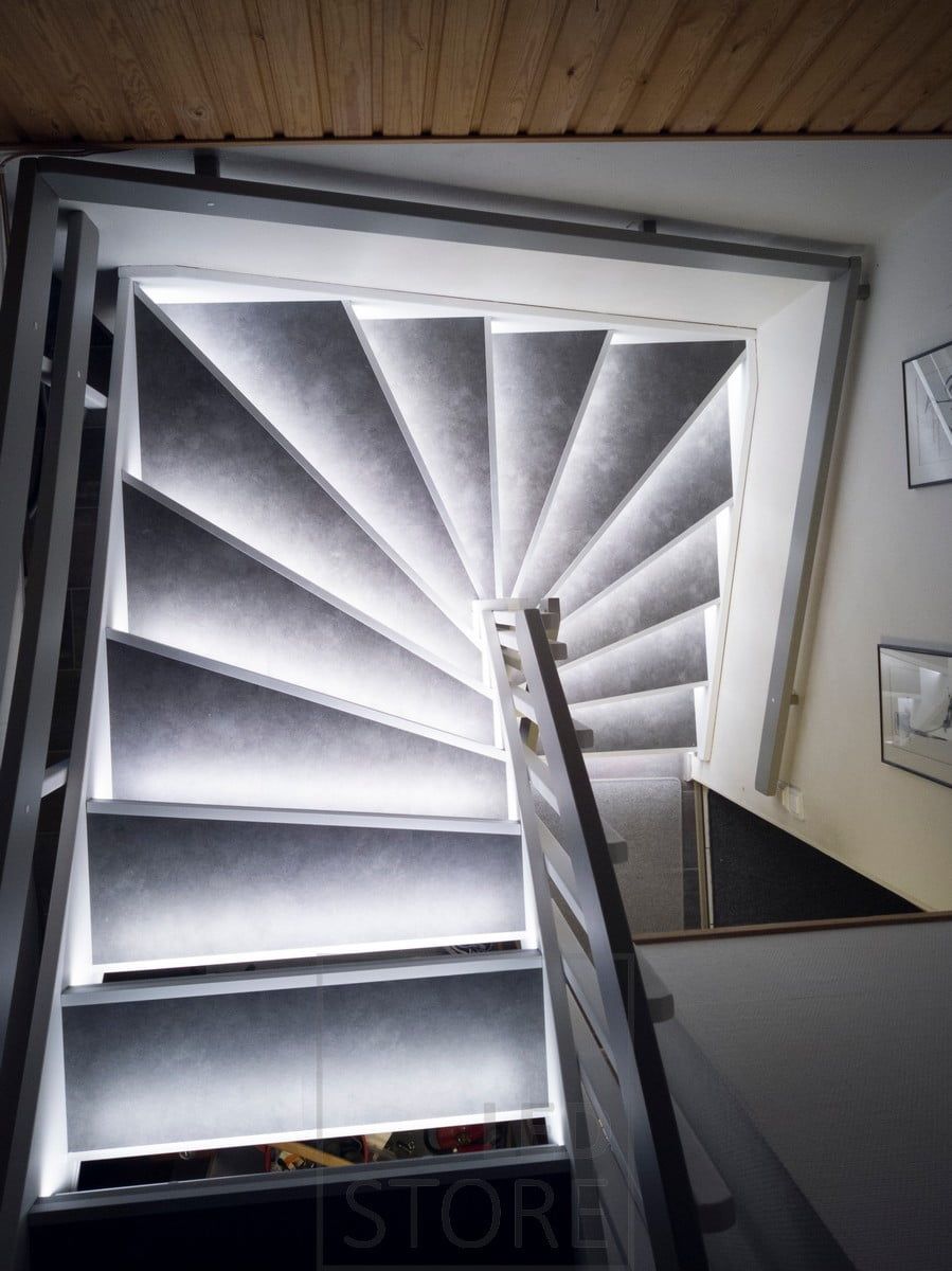 Led strips on the steps of the staircase to illuminate with indirect and atmospheric light